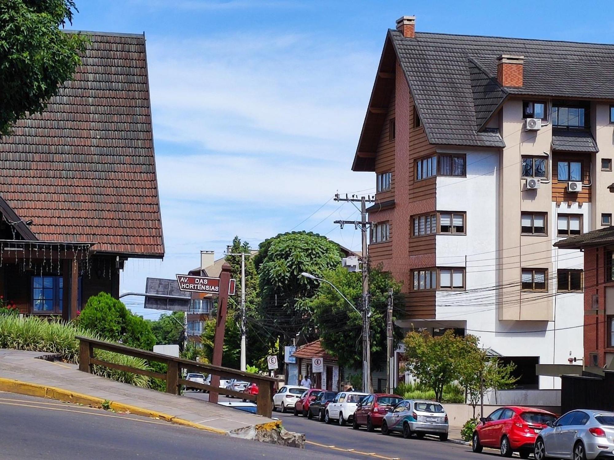 Solar Da Encosta 305 - Espaco E Conforto No Centro Gramado Exterior photo